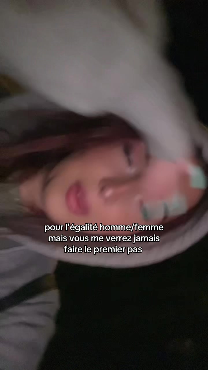 @Leaaa