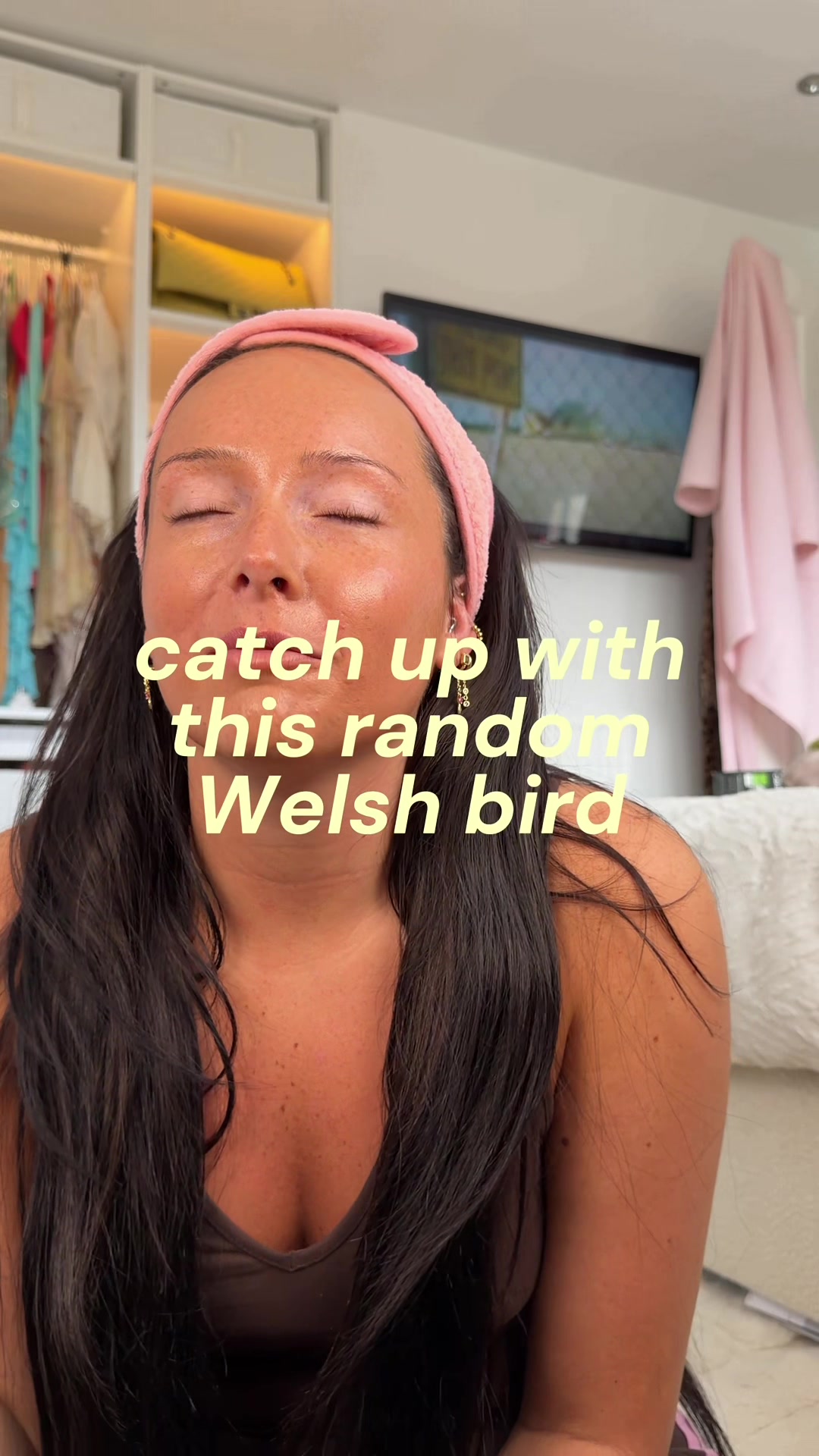 @elliefrances