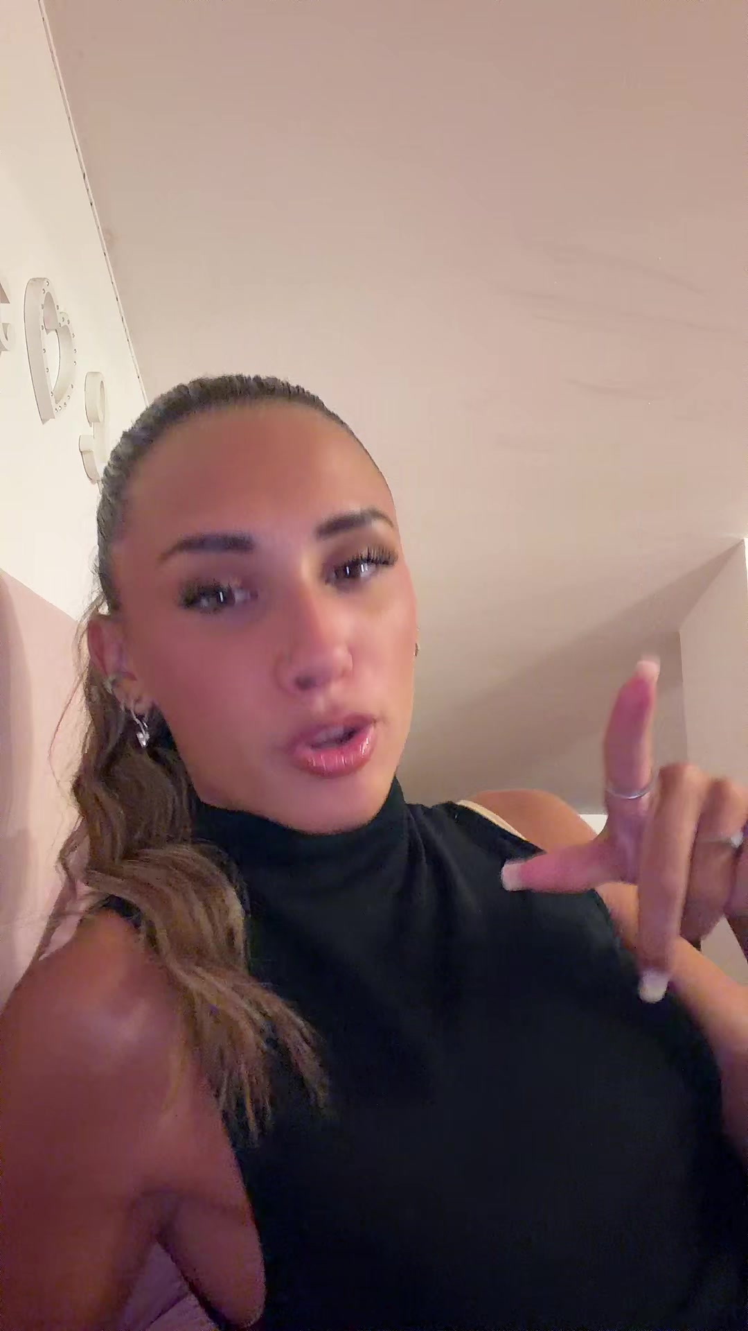 @roraaa