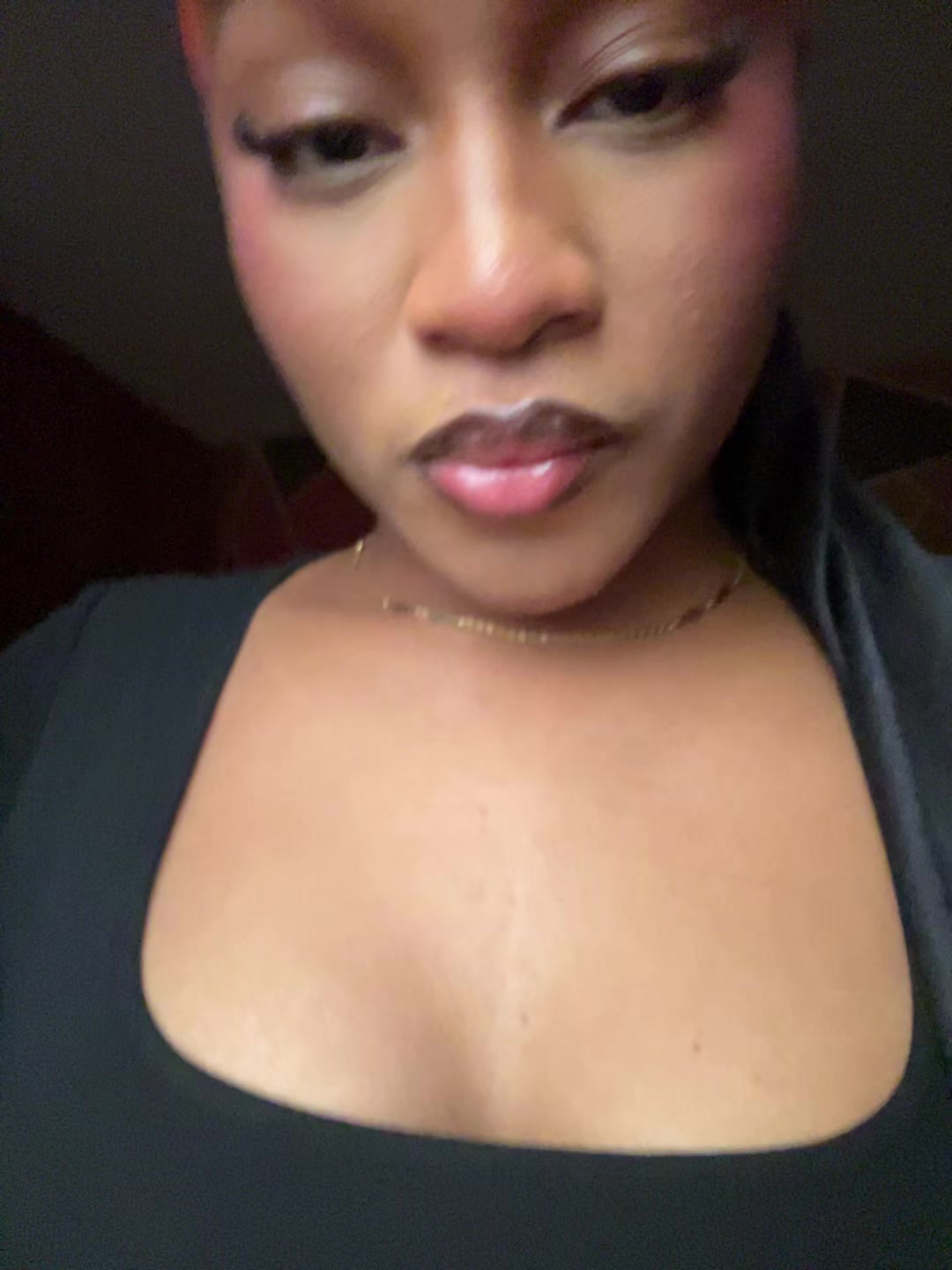 @𝑭𝒊𝒏𝒂𝒂𝒂🙎🏼&zwj;♀️