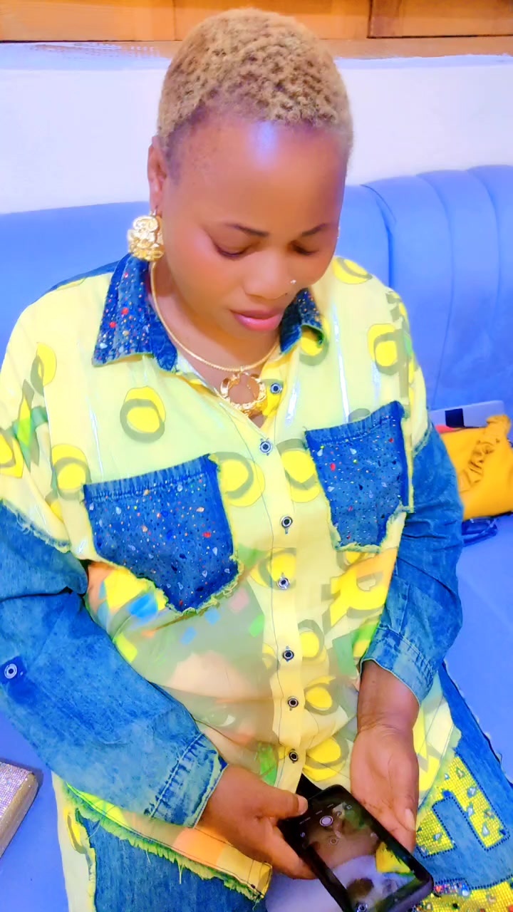 @Gallant Queenโ