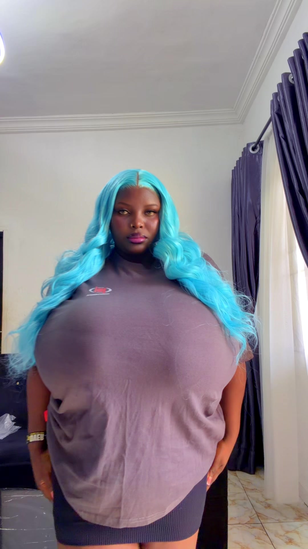 @Official_busty_Vivian ♉️