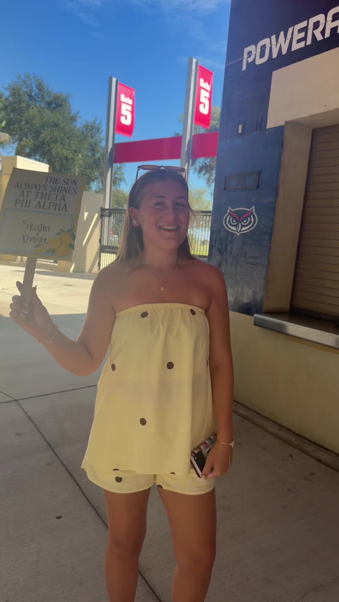 @mollysloanlol