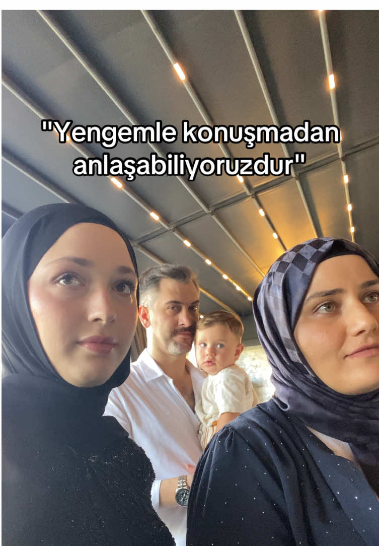 @Zehra Akdere