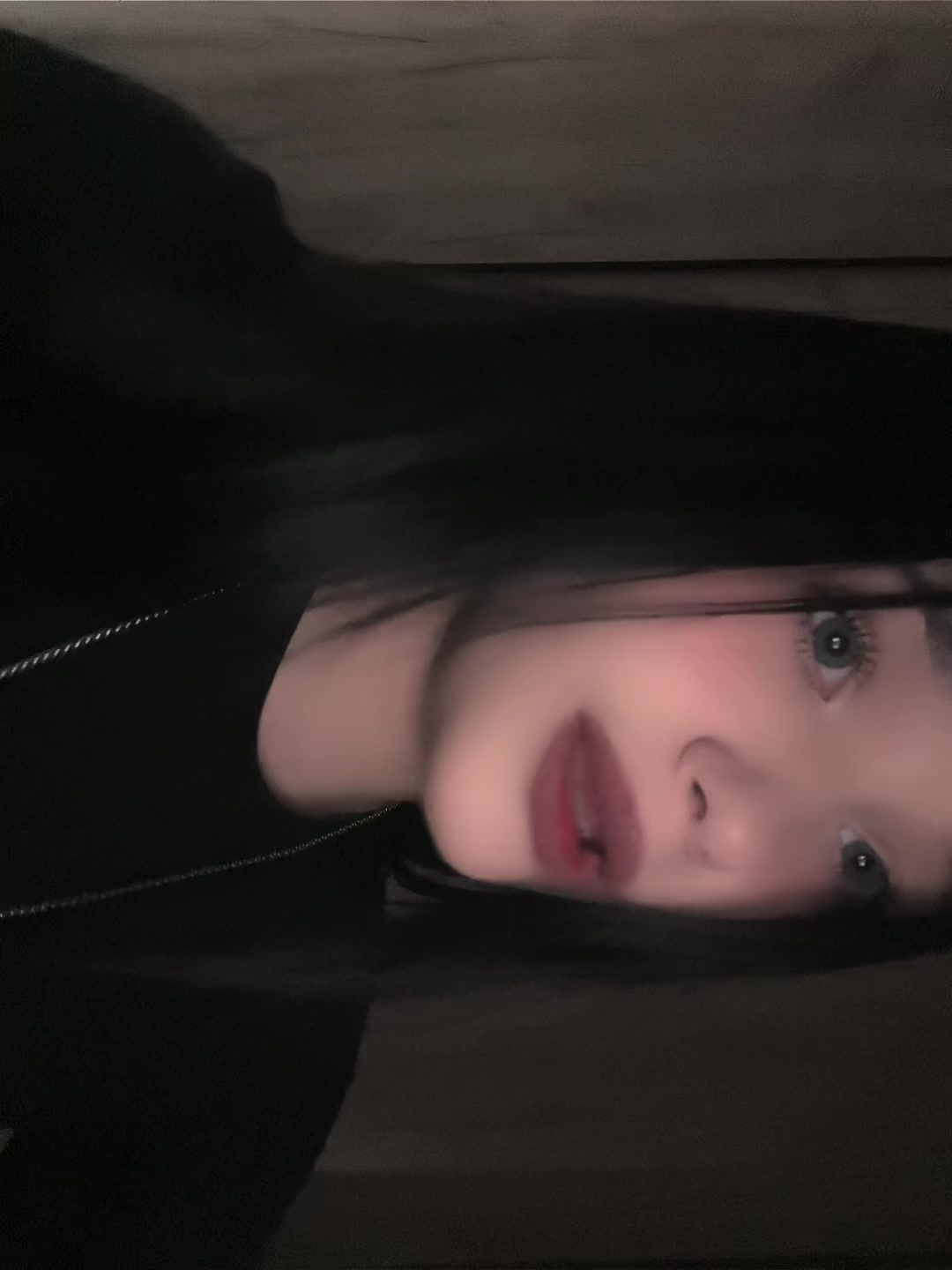 @я бы улыбнулась но нету повода