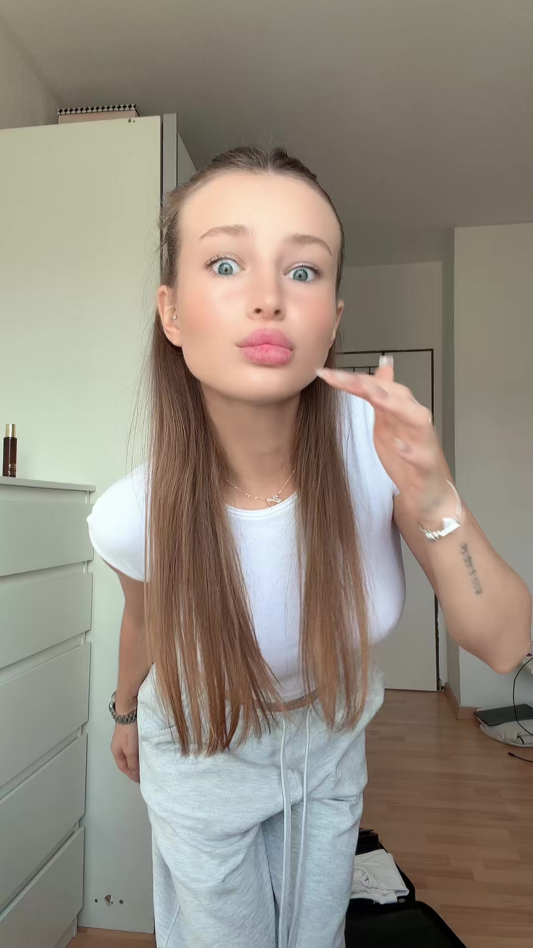 @Karina Muzhalovska ✔️