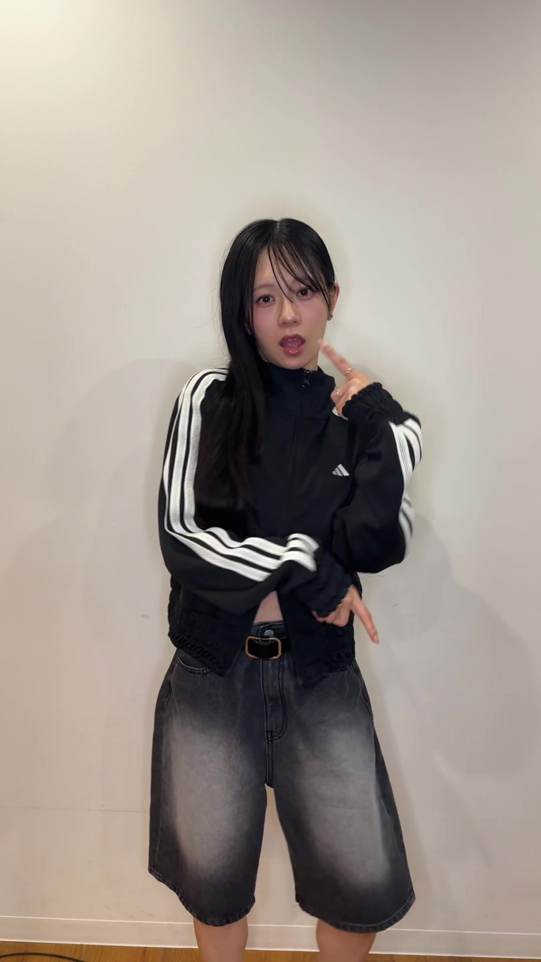 @伊藤萌々香