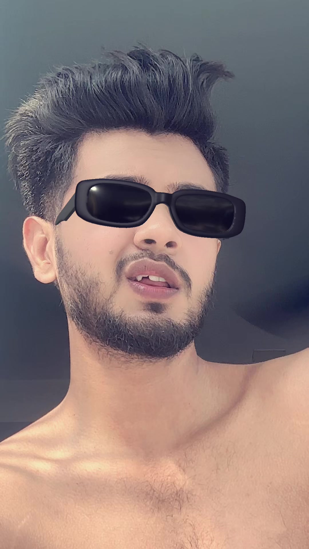 @𝐙𝐮𝐛𝐨 🦇