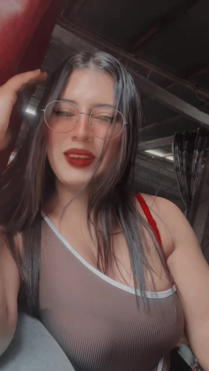 @Mari Vélez 🦋