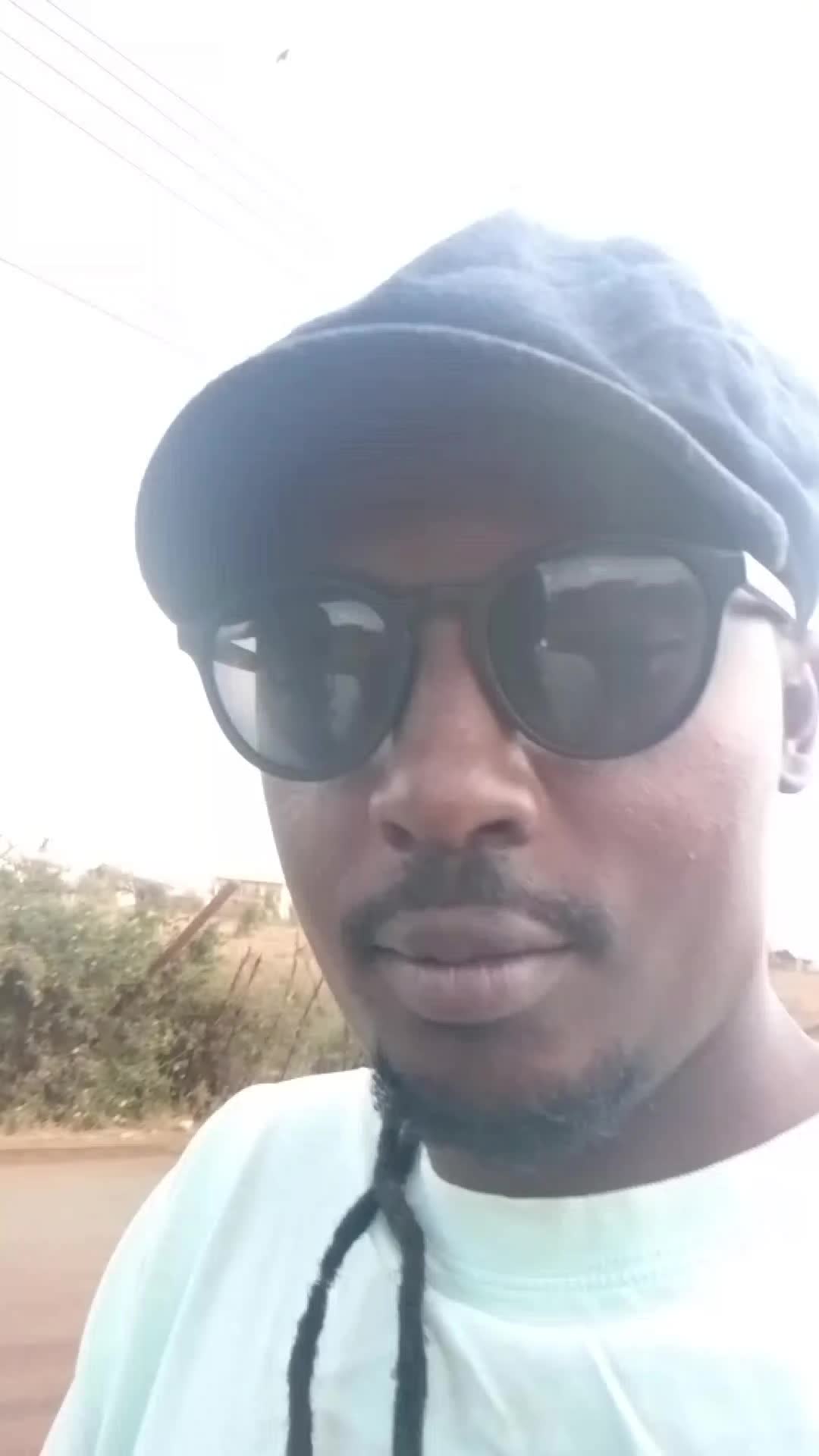 @karoro