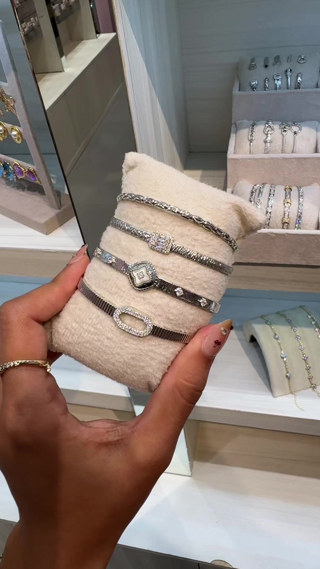 @لاريمار - Larimar