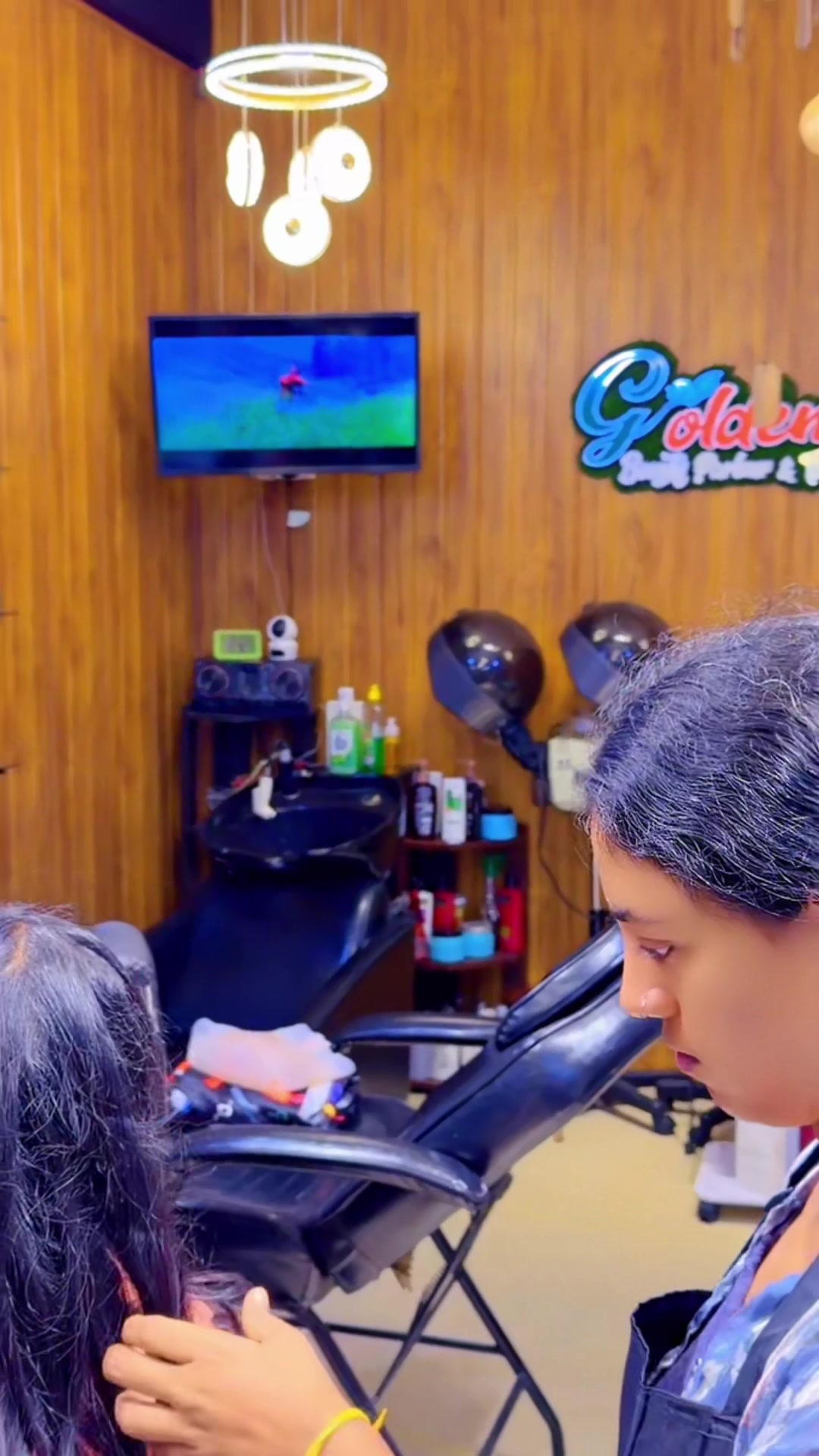 @GOLDEN BEAUTY PARLOUR