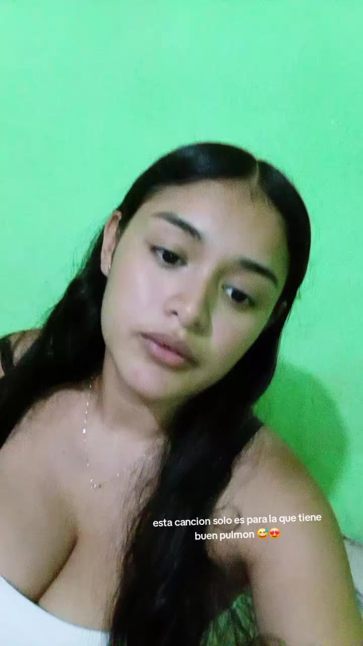 @Hernández