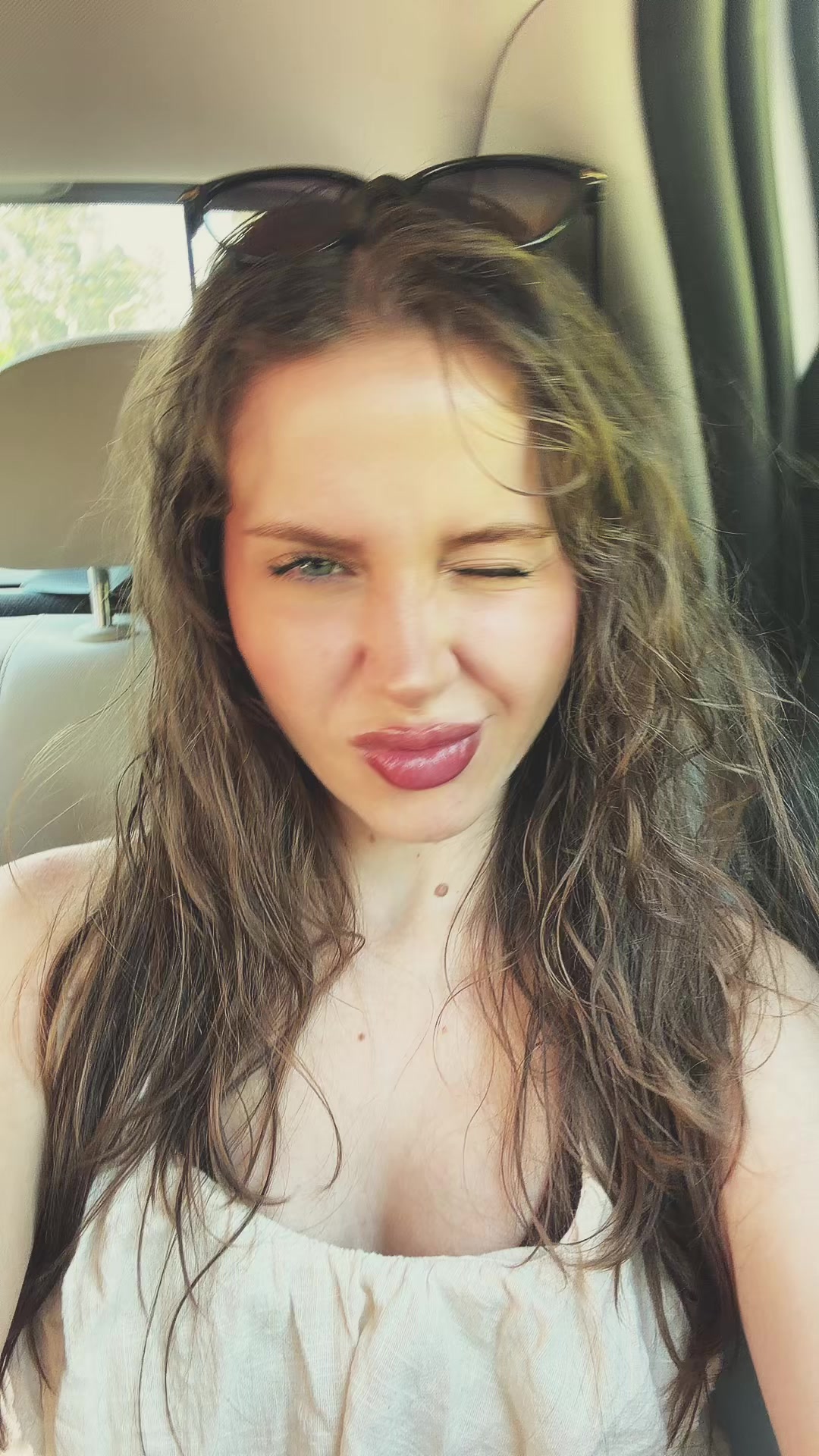 @siesamonika