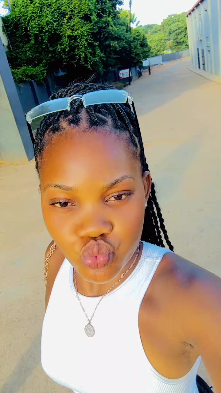 @Brie🇿🇦🇲🇼