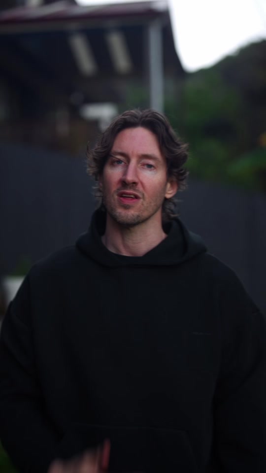 @Dean Lewis