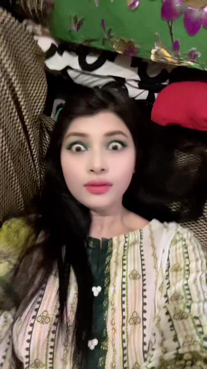 @hiralive0