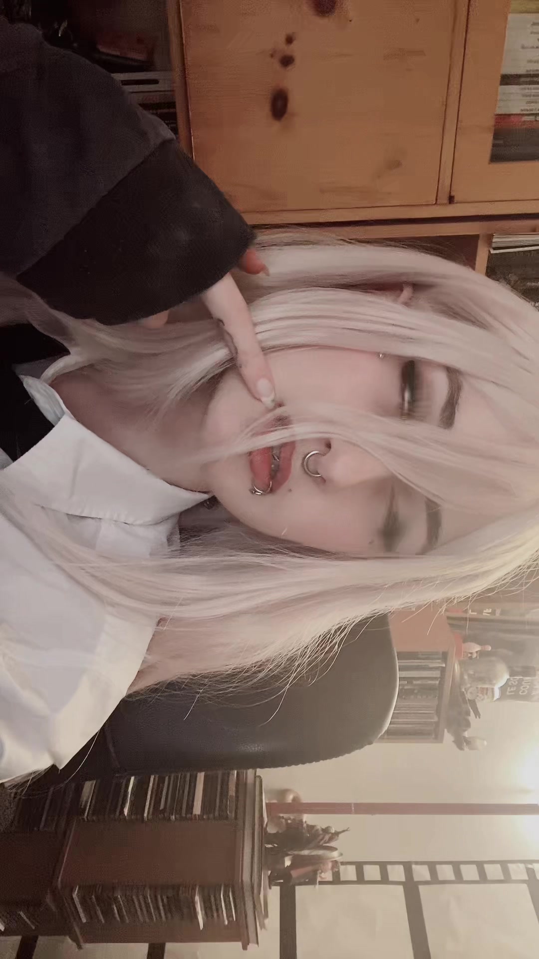 @Meow :3