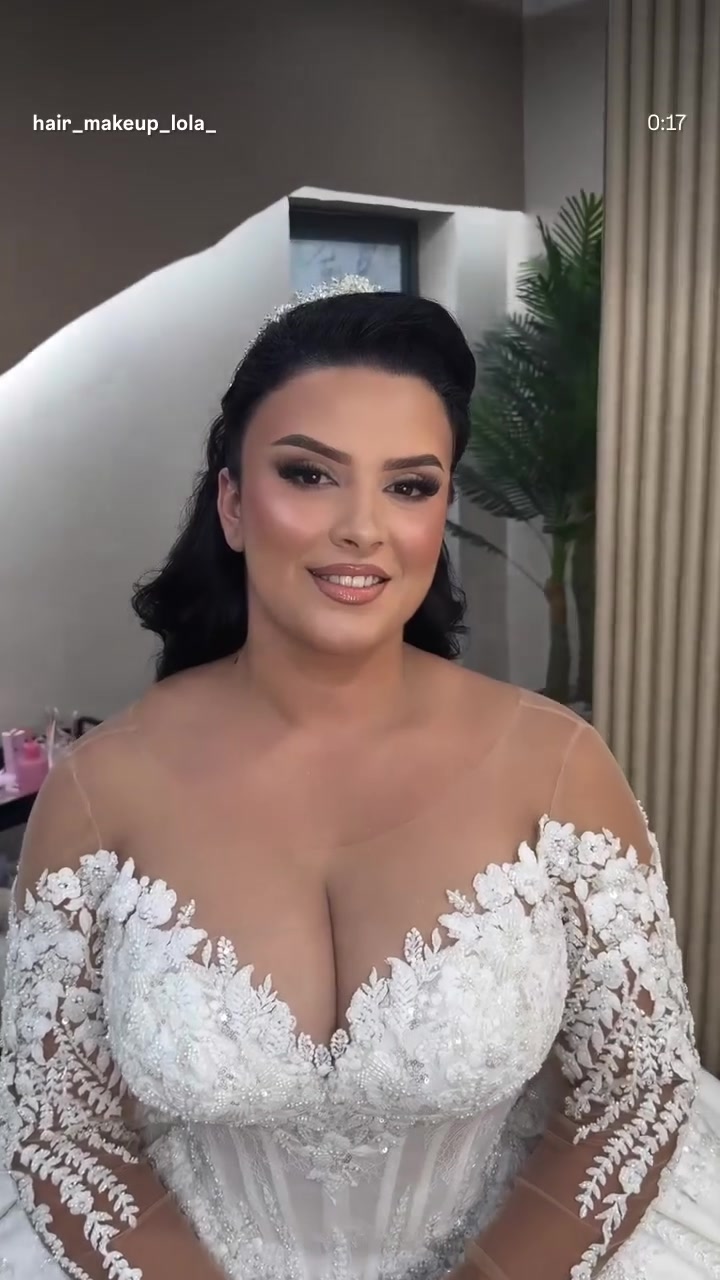 @Lola Sallon 👰&zwj;♀️💇&zwj;♀️💅