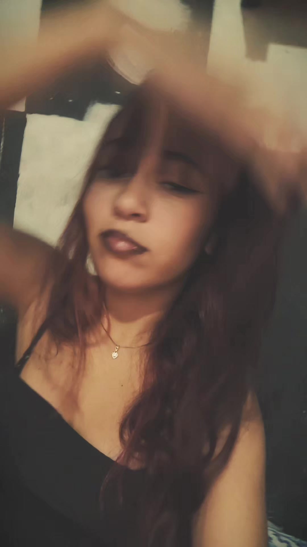 @👾