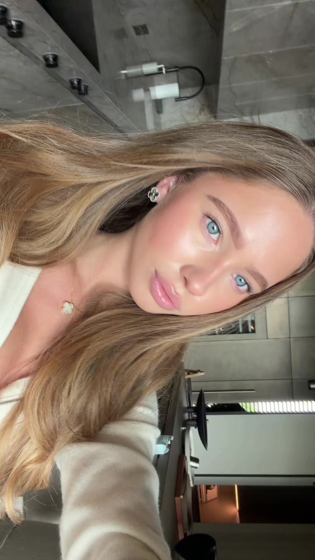 @alliseenok_