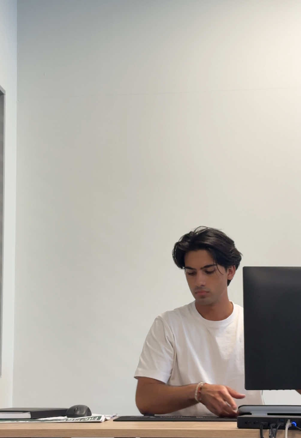@corporate.anij