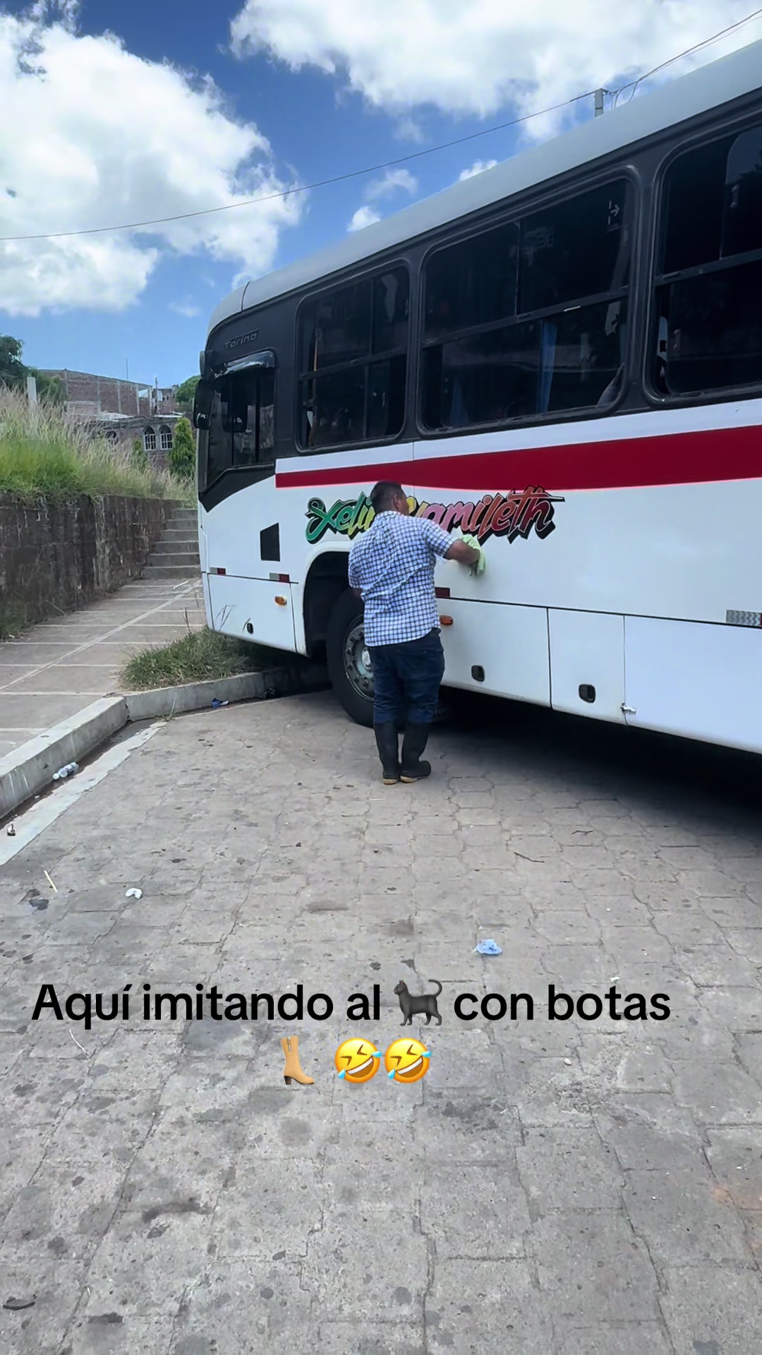 @Chacalito@13