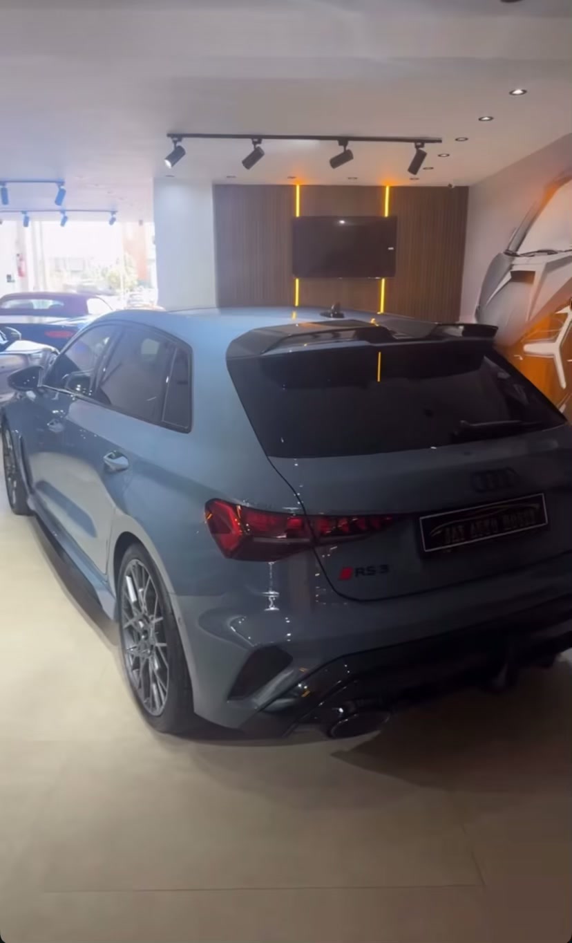 @Voiture De Luxe
