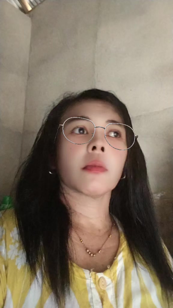 @arinaputri8146