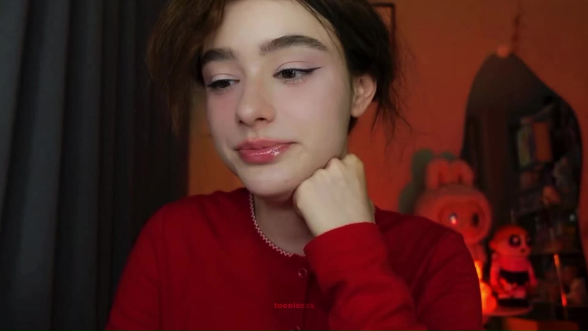 @teeelesss