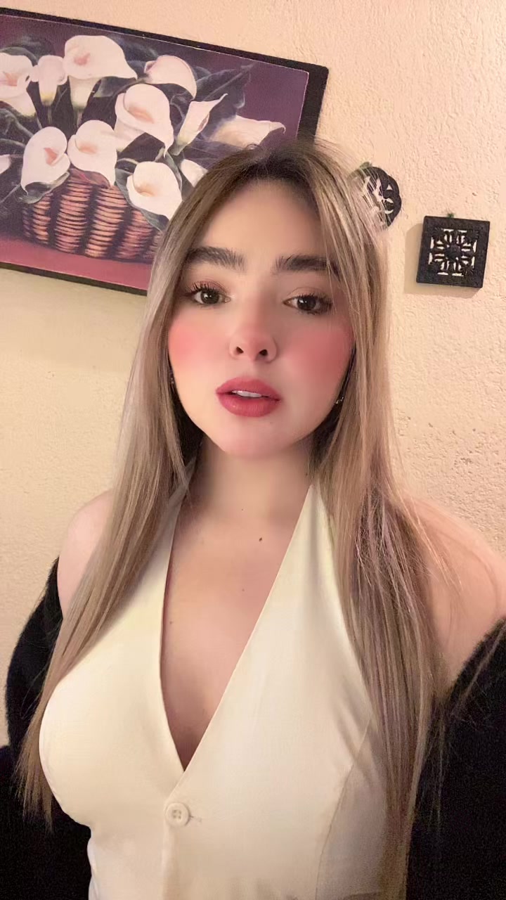 @May Estrada