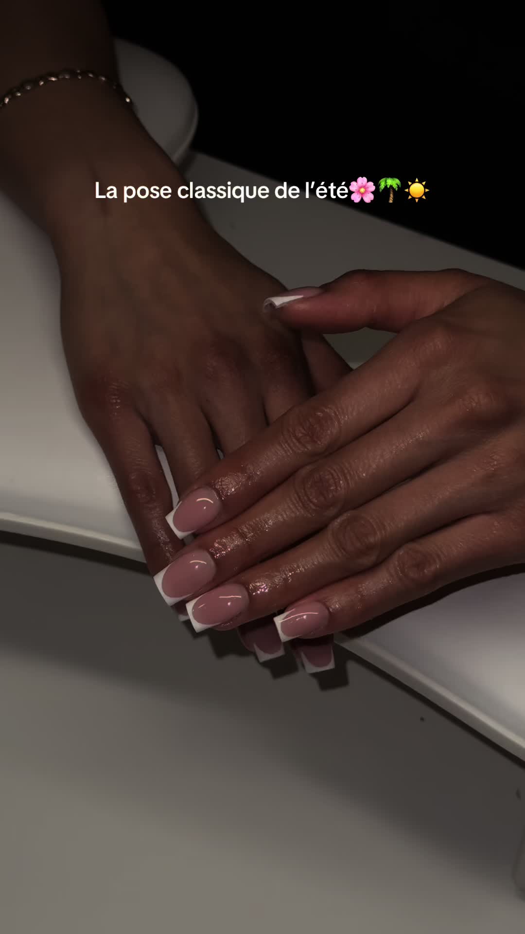@Montreal nail tech💓