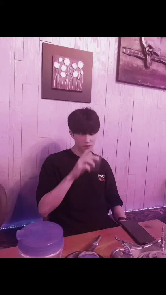 @JK🪽