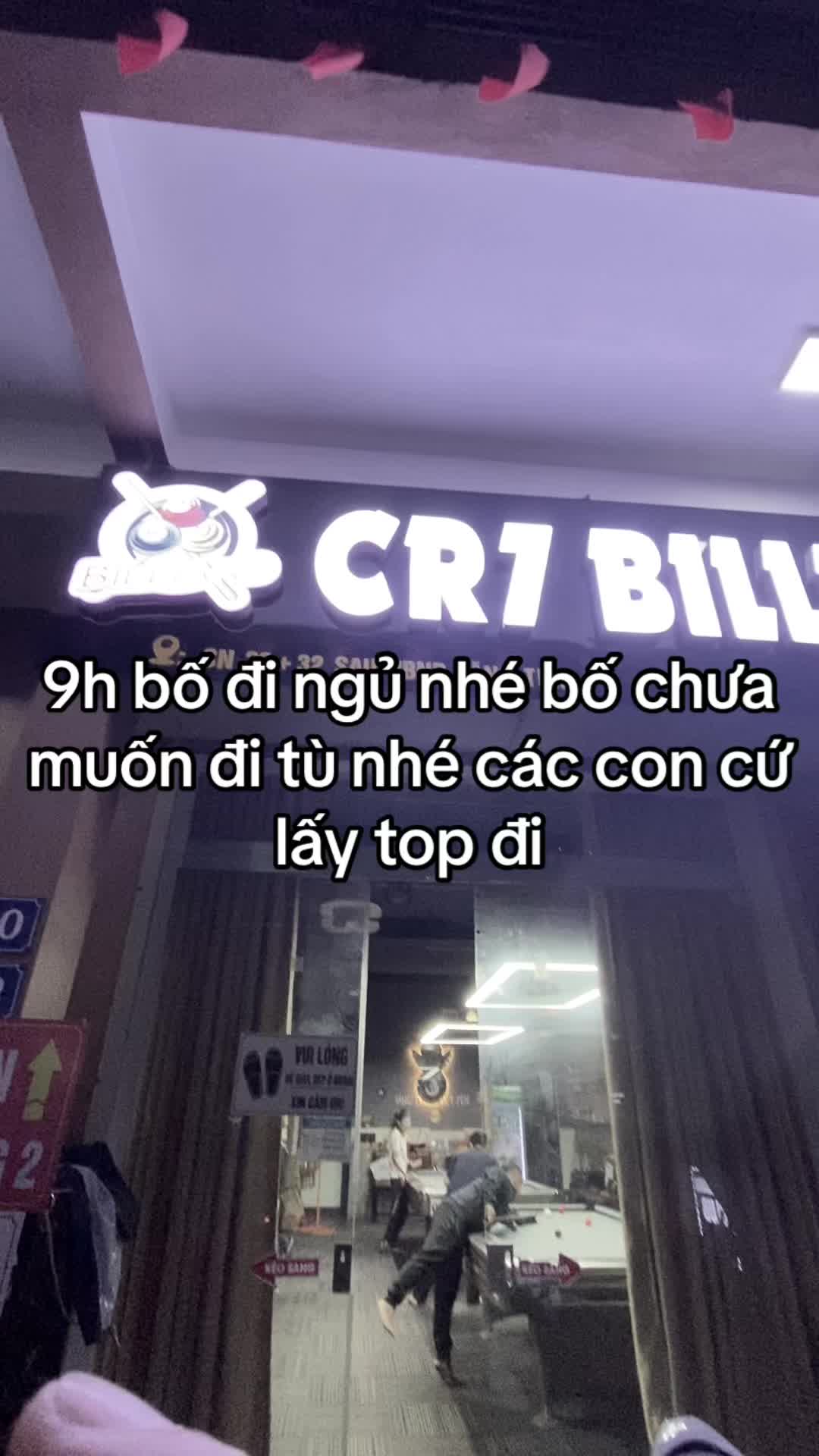 @-_-