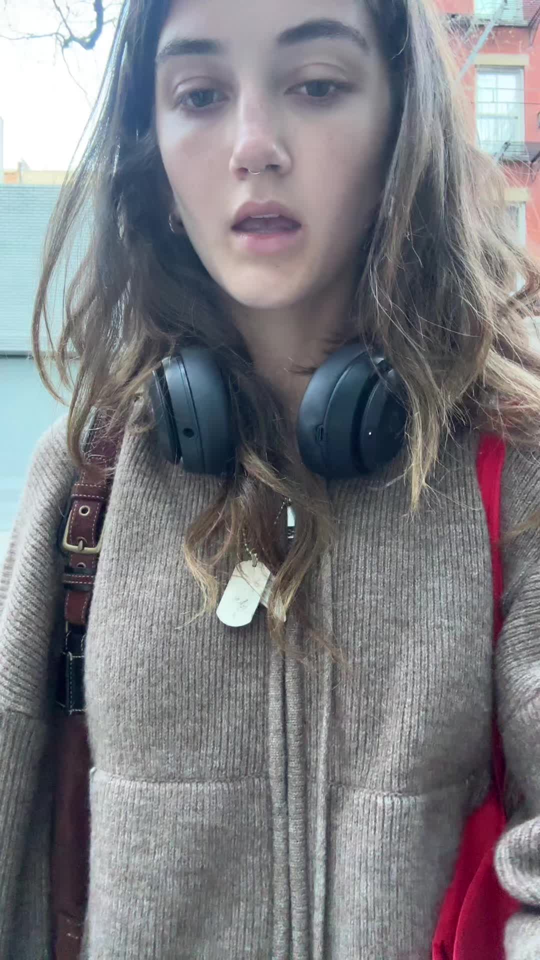 @clara