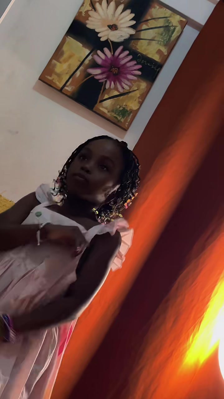 @MesquitaEliane