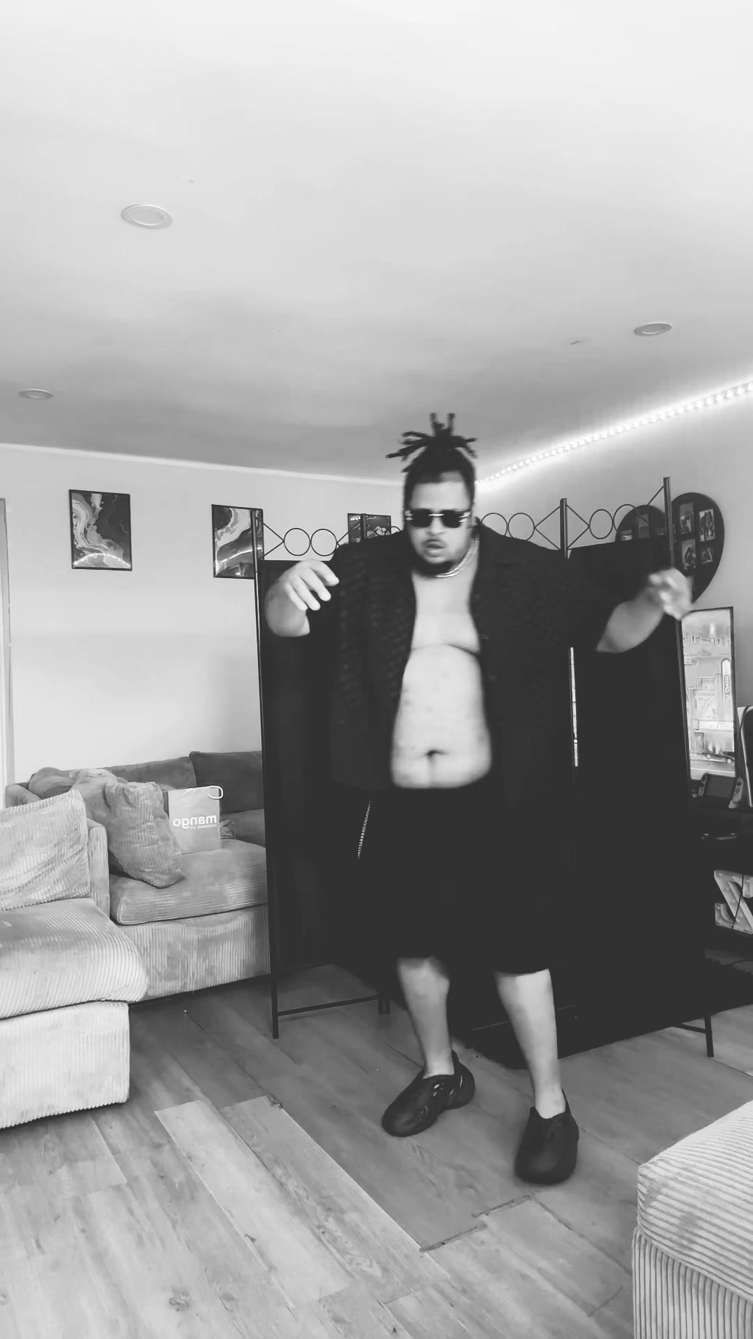 @TheRealOuuuOz