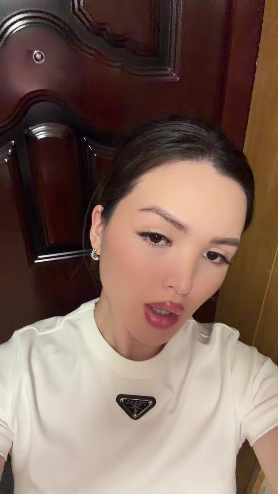 @Karina