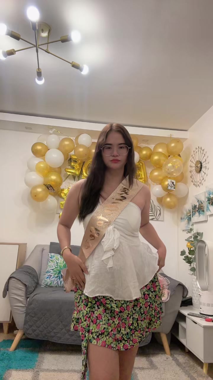 @Tita Cris