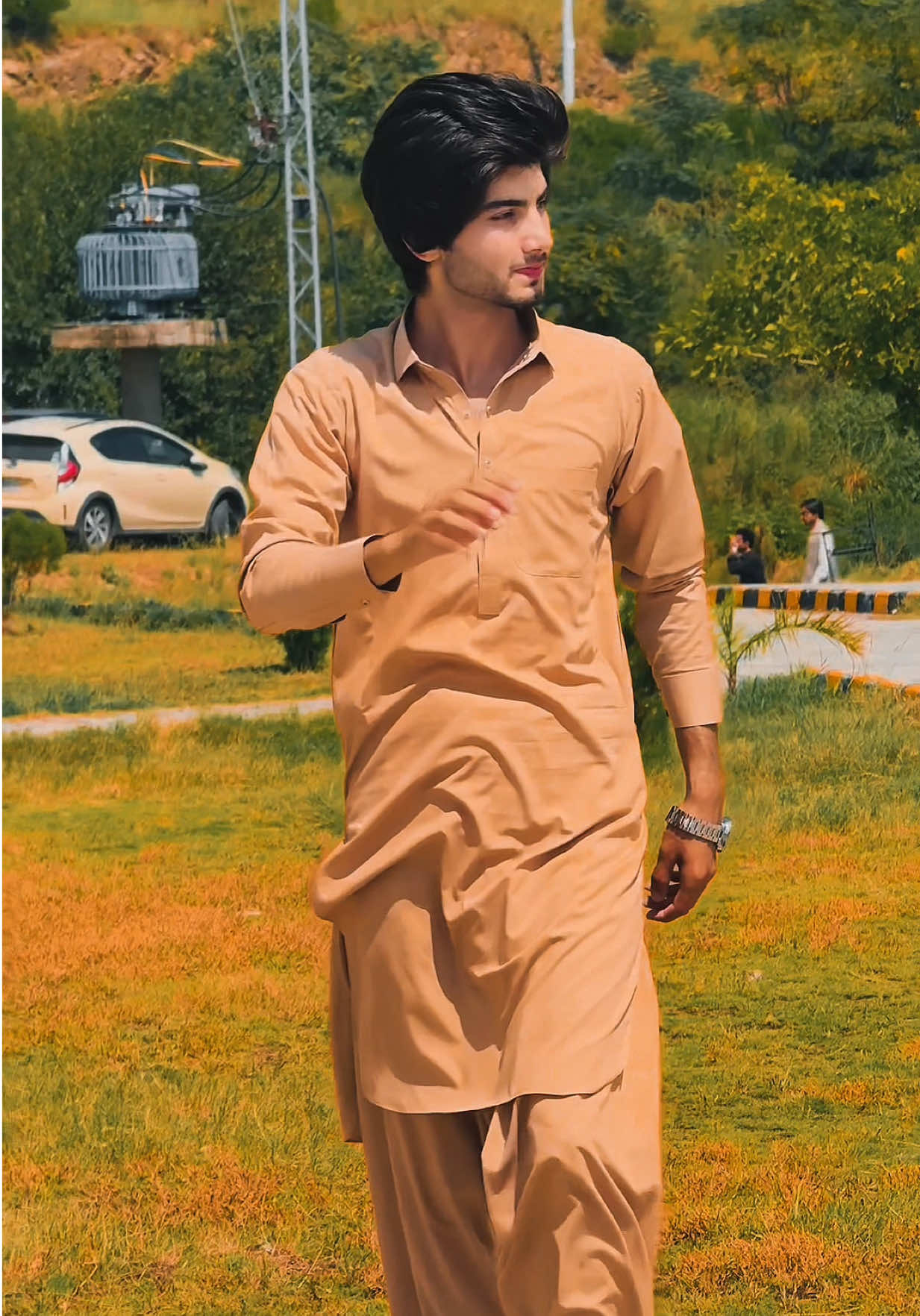 @Shahid_loyal2