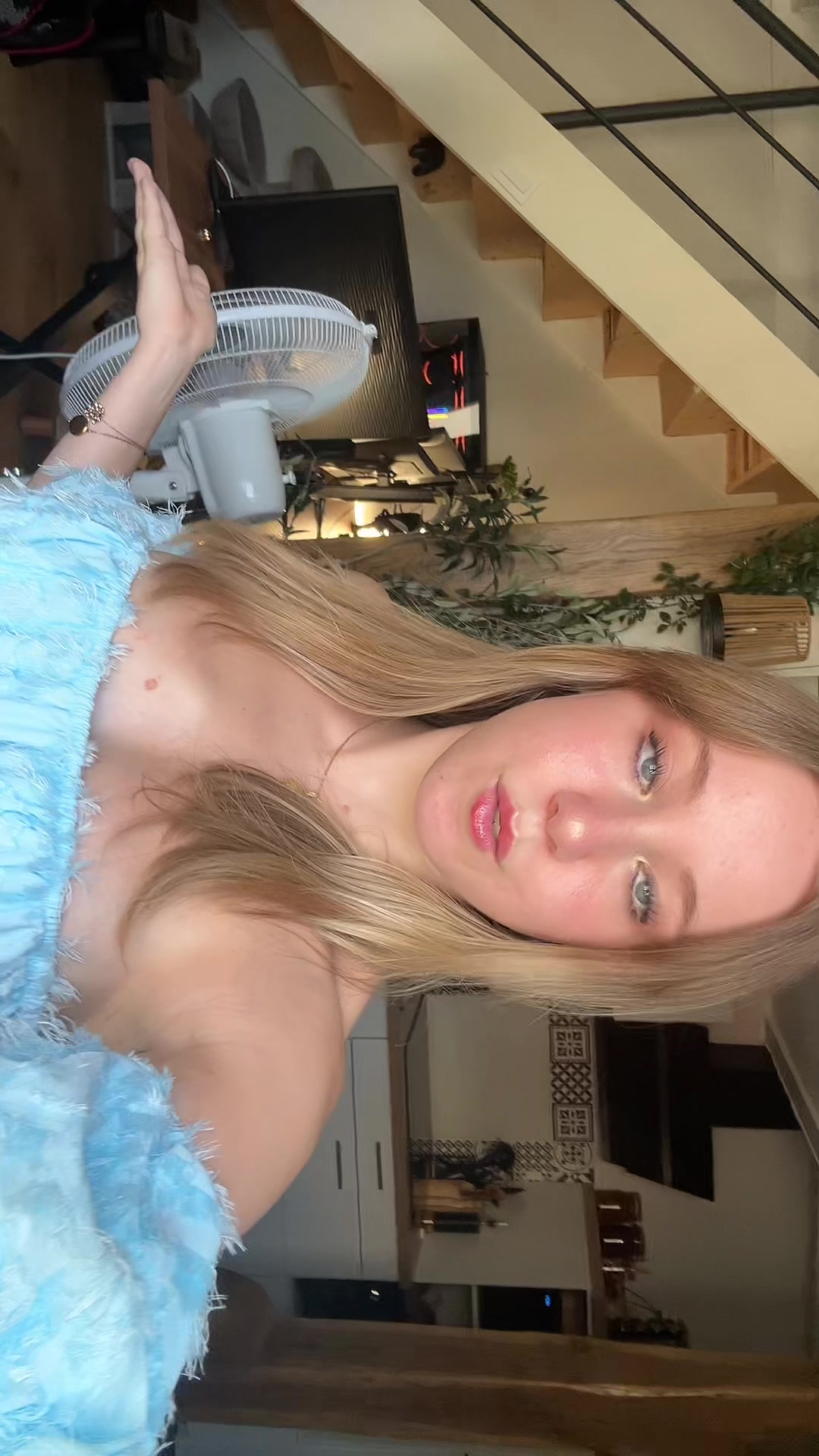 @Loanne🧿⭐️
