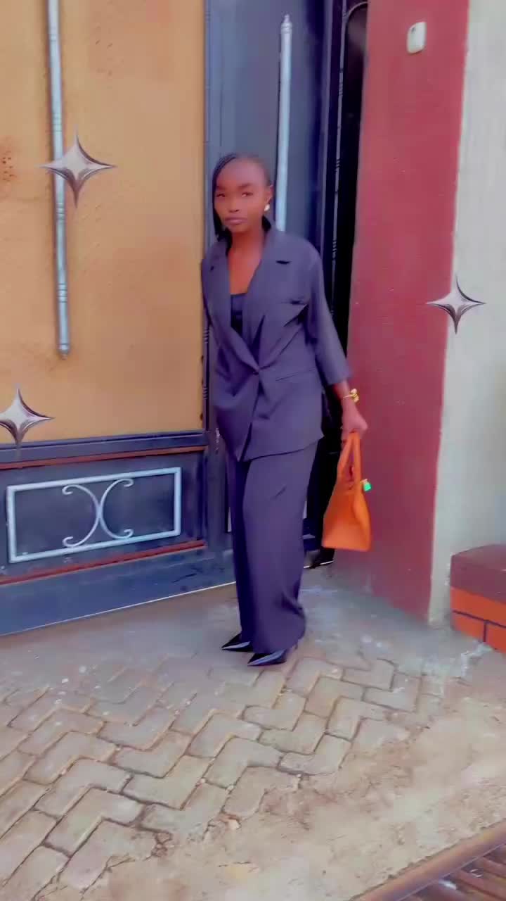 @Madame Kasoki 🇨🇩MK🇨🇬👩&zwj;🎓