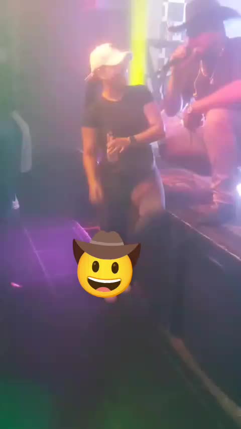 @Elizângela