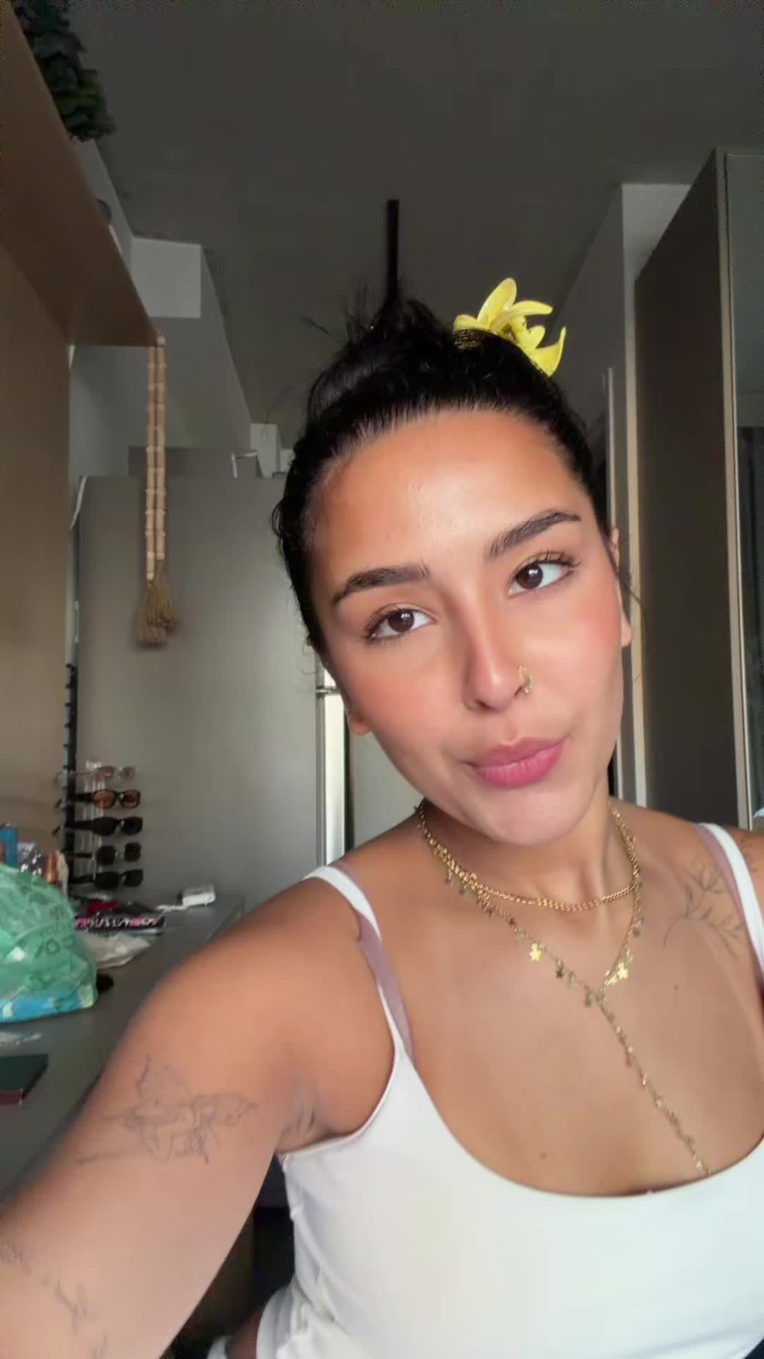 @thatafreitas