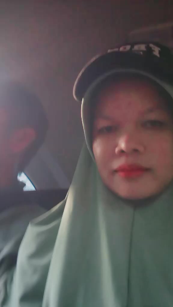 @😘istrinya Ambo😘