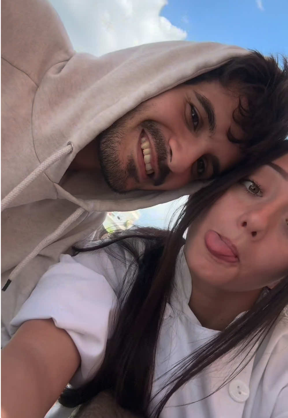 @Chiqui_22_