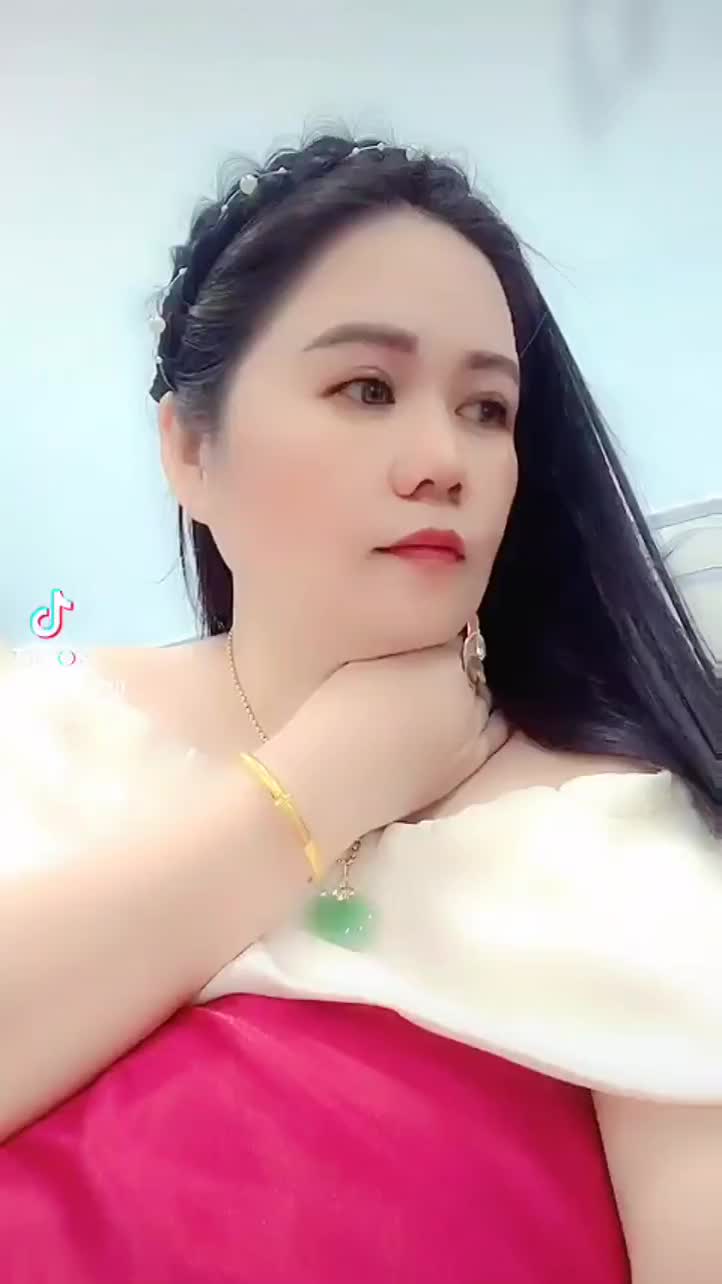 @Kiều Hoa L&aacute; Thắm
