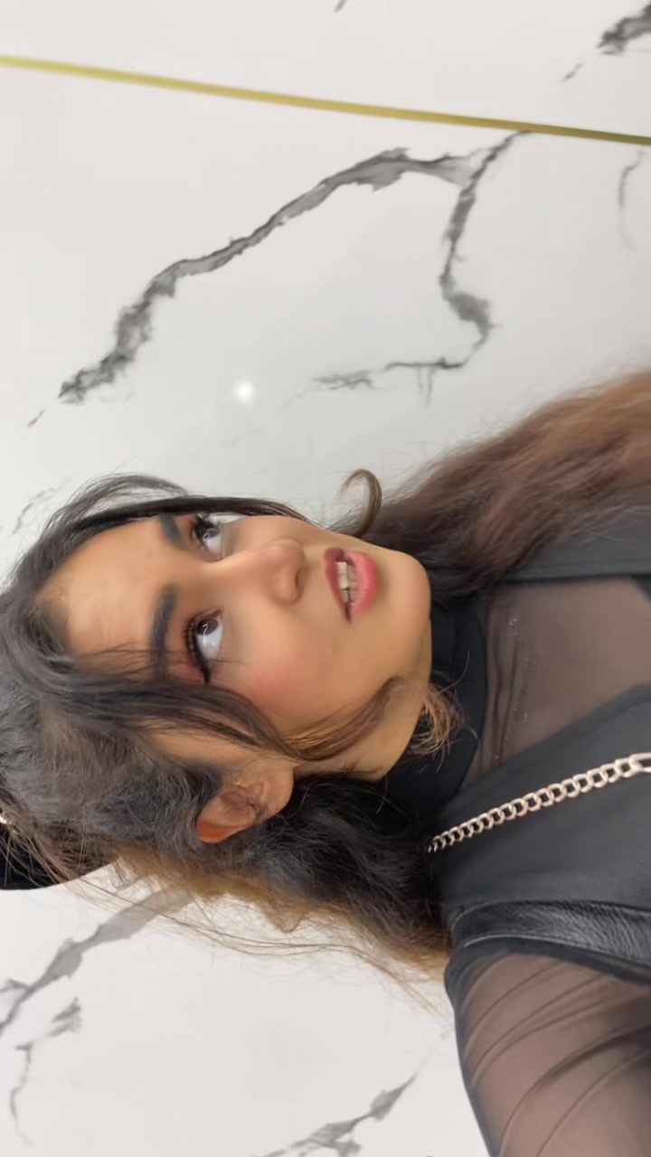 @هلنا🦁