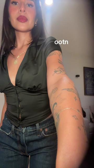 @😚