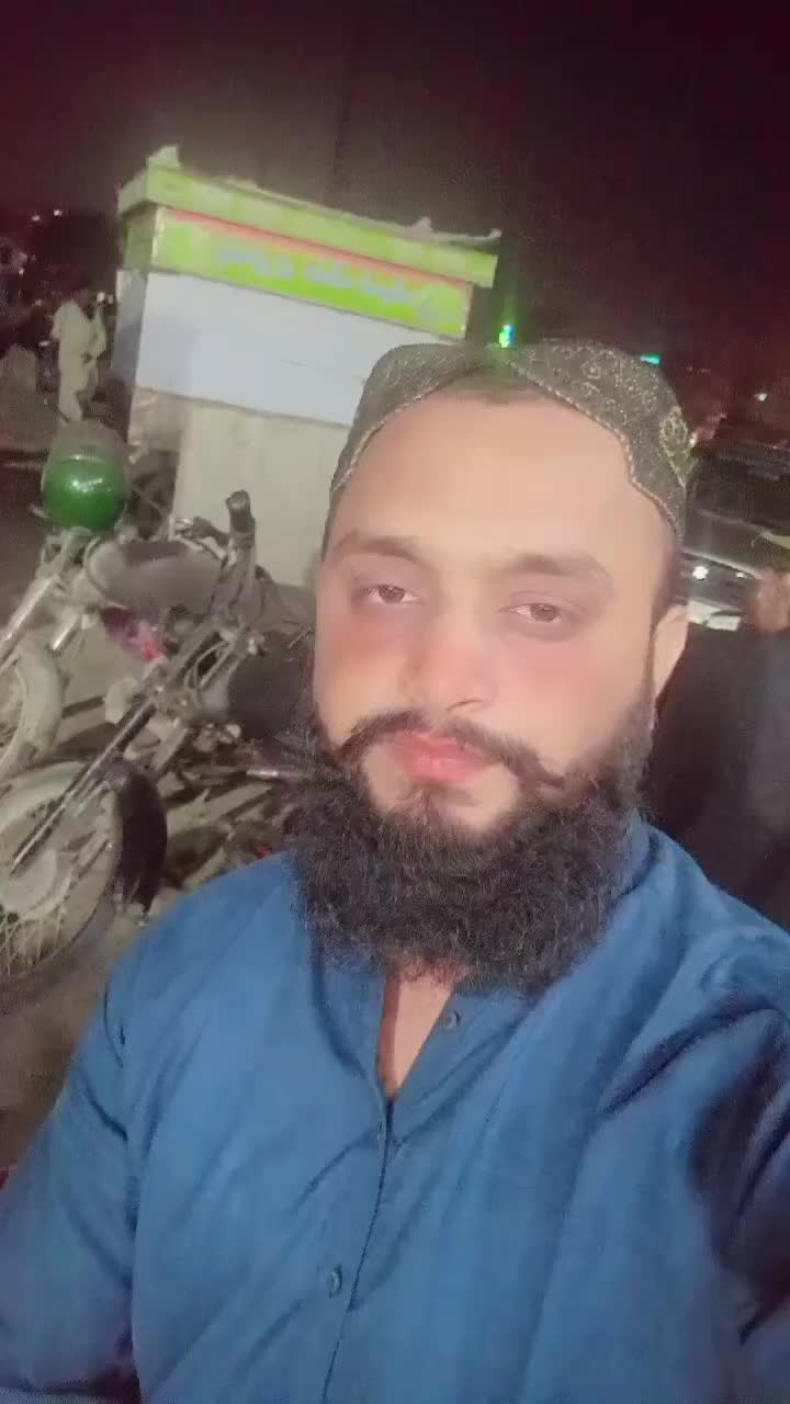 @Hafeez 💝😘🎉 Khan 😘
